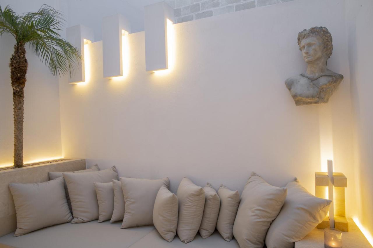 Palazzo Lecce - Epoca Collection Bed & Breakfast ภายนอก รูปภาพ