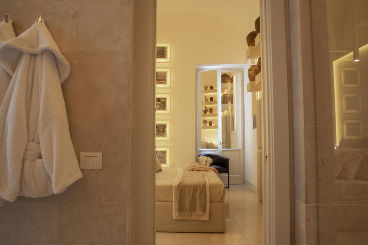 Palazzo Lecce - Epoca Collection Bed & Breakfast ภายนอก รูปภาพ